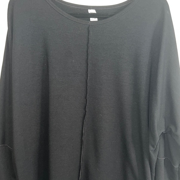 Spanx AirEssentials Women’s Plus Seamed Long Sleeve Top in Black size 2X - Picture 3 of 13